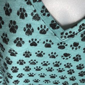 paw prints dog mom size large shirt LuLaRoe
